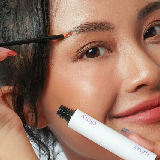Foto Model Penggunaan Lash brow serum di alis Ruhee Diary