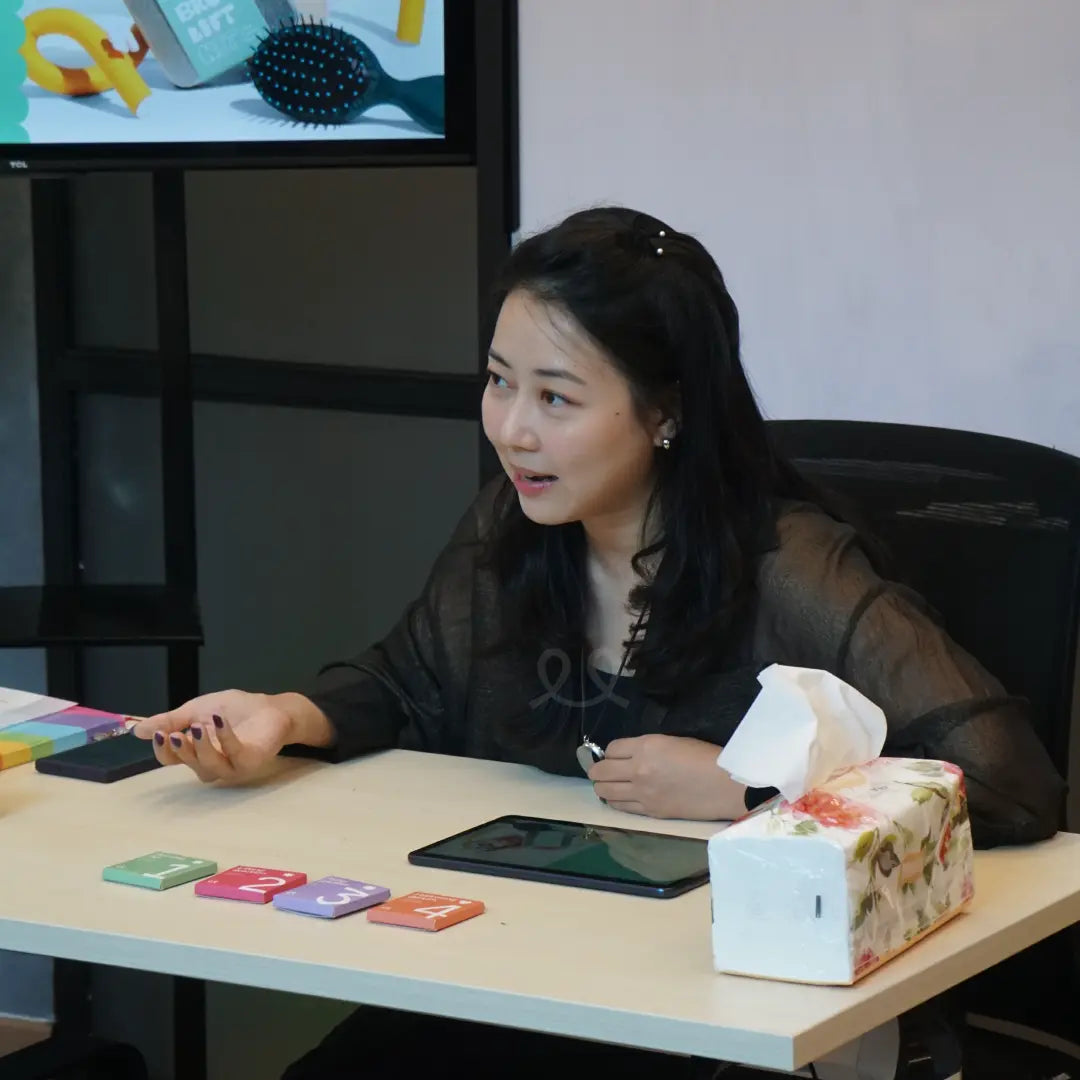 Event Ruhee Diary Gentle Brow Lift kit di neo soho Lavere Academy